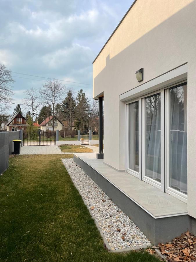 Sorrento Deluxe Apartment - Jacuzzi Siófok Zewnętrze zdjęcie