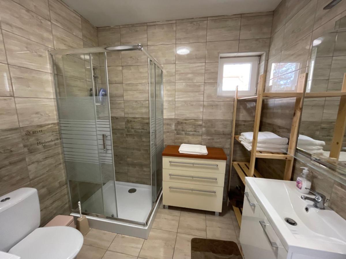 Sorrento Deluxe Apartment - Jacuzzi Siófok Zewnętrze zdjęcie